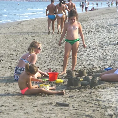 Residenza Emilia 公寓 *